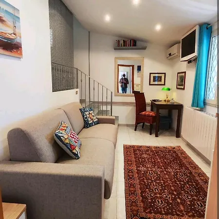 Dantesco Apartment